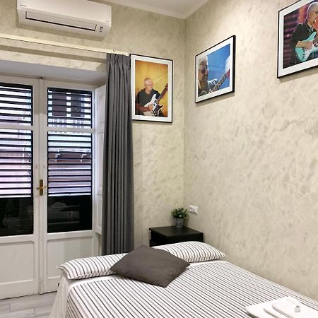 那不勒斯 Bed No Breakfast Ak酒店 外观 照片