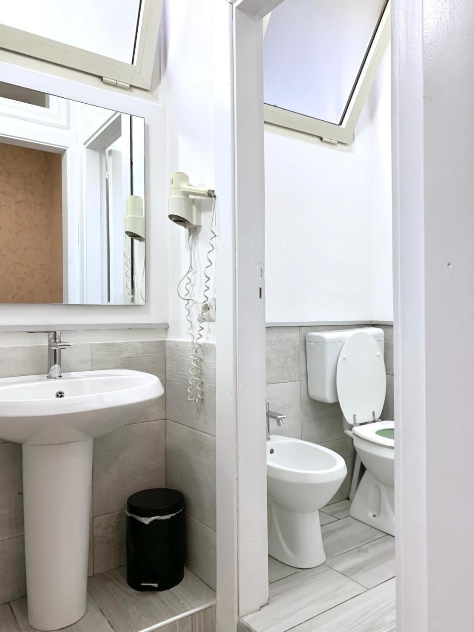 那不勒斯 Bed No Breakfast Ak酒店 外观 照片