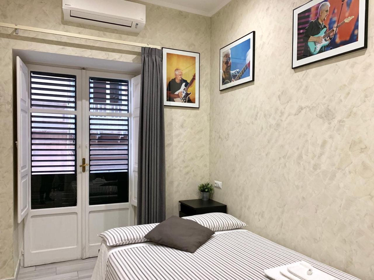 那不勒斯 Bed No Breakfast Ak酒店 外观 照片
