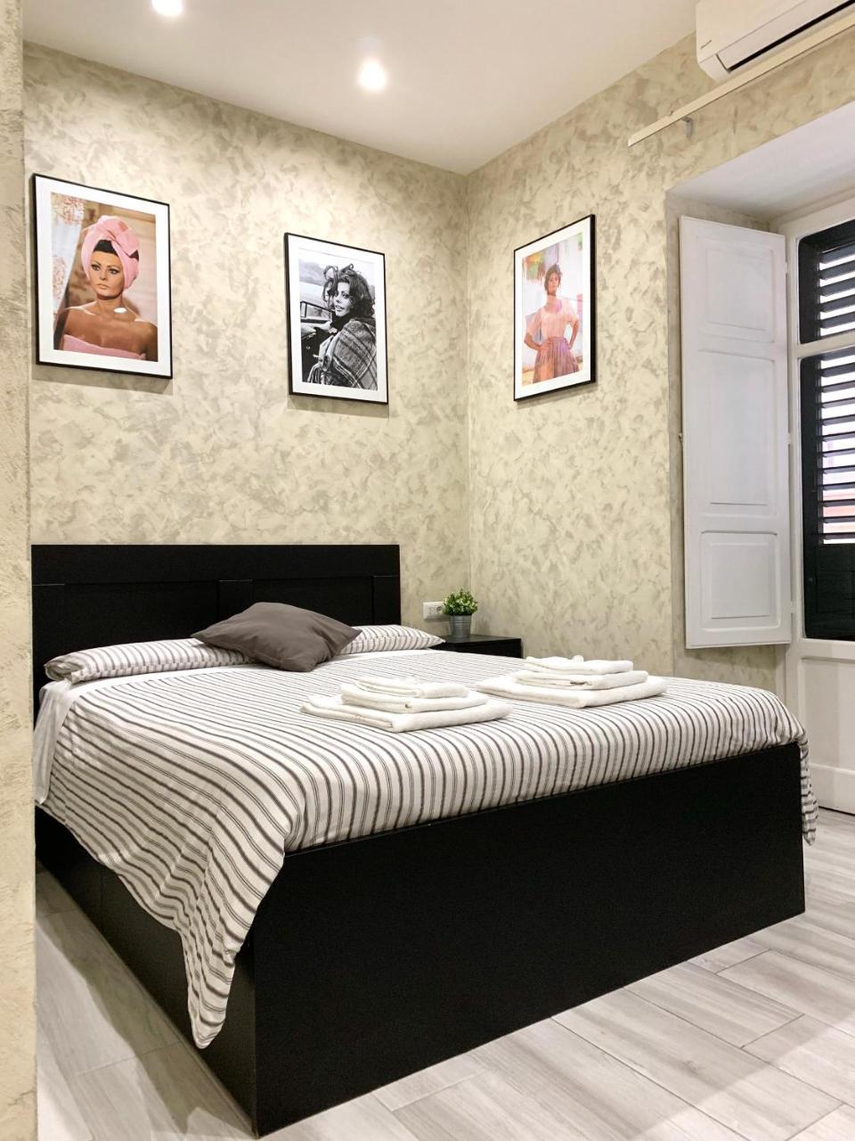 那不勒斯 Bed No Breakfast Ak酒店 外观 照片